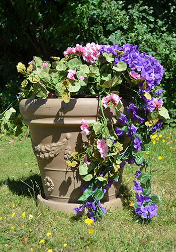 Traditional garden planter